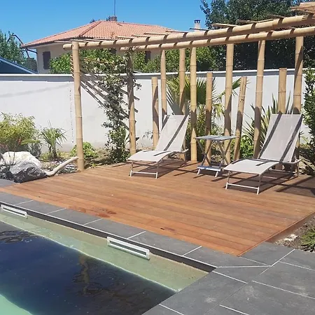 Maison d'hôtes D'hôtes Avec Terrasse, Meublé Tourisme 1 étoile