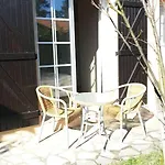 Casa de hóspedes D'hôtes Avec Terrasse, Meublé Tourisme 1 étoile